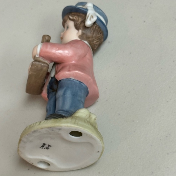 Homco Porcelain figurine Victorian Boy with Rocking Horse toy - Picture 5 of 10